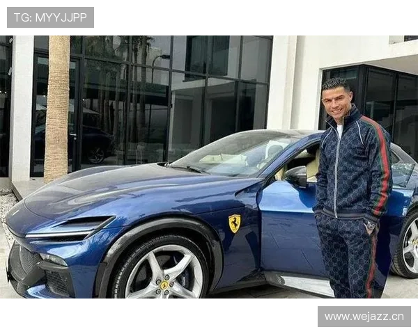 C罗最新买的豪宅，那车库停的车比我家还多，咋活啊这生活节奏